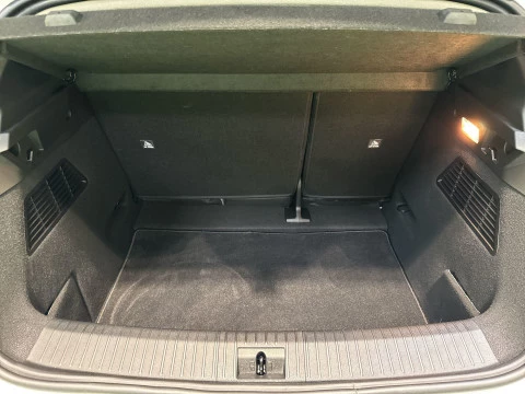 Renault Megane E-Tech Equilibre EV40 standard ch. 96 kW (130 CV)