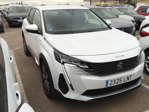 Peugeot 3008 Hybrid 225 e-EAT8 Allure