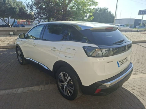 Peugeot 3008 Hybrid 225 e-EAT8 Allure