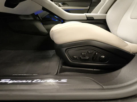 Porsche Taycan Turbo S 560 kW (761 CV)