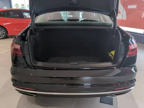 Audi A4 Avant Advanced 35 TDI 120kW S tronic