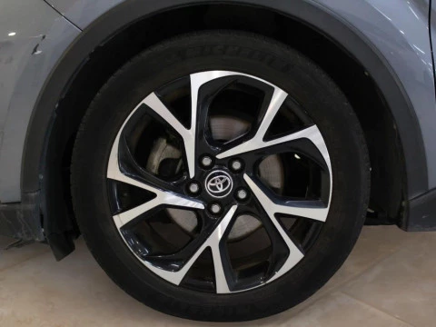 Toyota C-HR 1.8 125H Advance