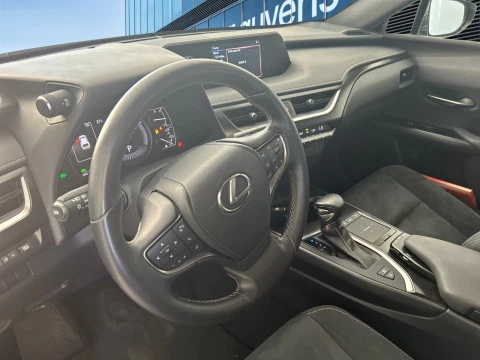 Lexus UX 2.0 250h Premium