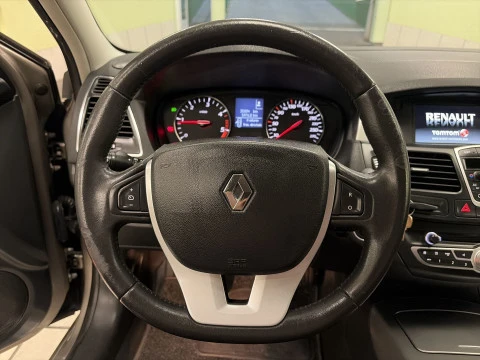 Renault Laguna Dynamique TomTom dCi ESM 81 kW (110 CV)