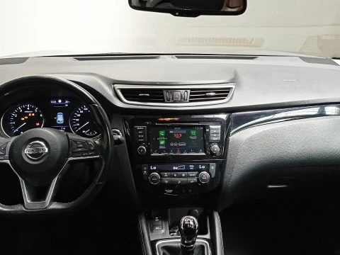 Nissan Qashqai  1.3 DIG-T N-Connecta 4x2 103kW