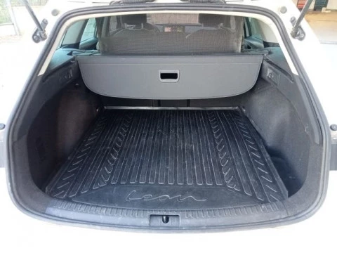 Seat Nuevo León SP 1.4 e-Hybrid DSG S&S Xcellence Go L