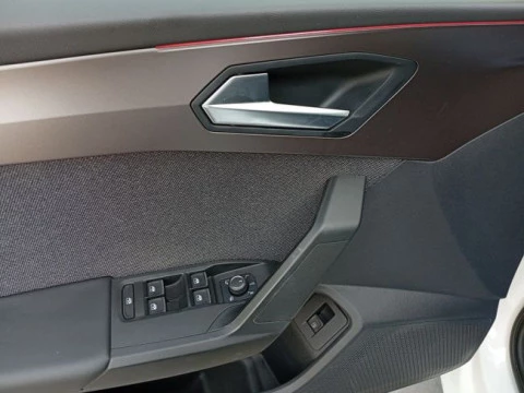 Seat Nuevo León SP 1.4 e-Hybrid DSG S&S Xcellence Go L