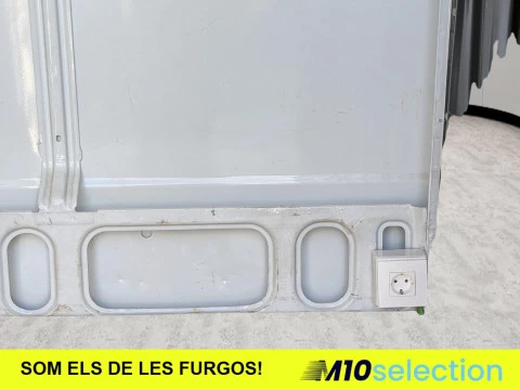 Iveco Daily 2.3 TD 35S 16 A8 V 4100/H2 Regional