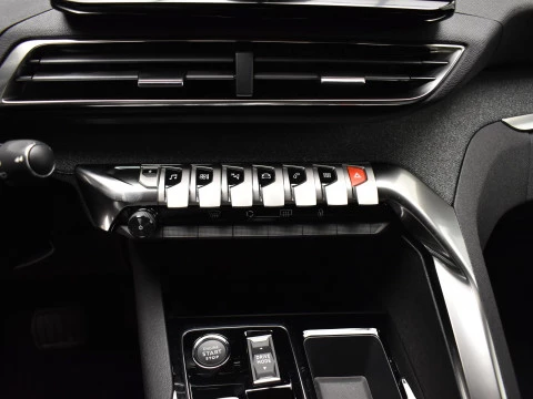 Peugeot 3008 Hybrid 225 e-EAT8 Allure Pack