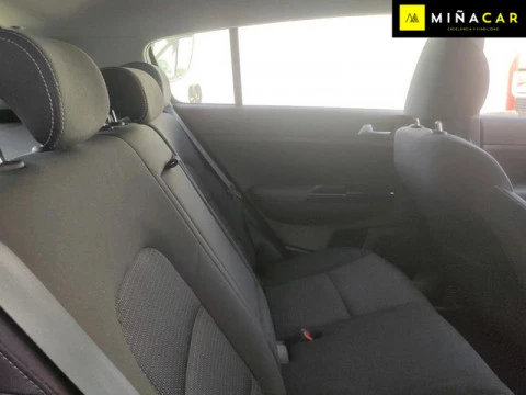 Kia Sportage 1.6 CRDi MHEV Drive Plus 4x2 100 kW (136 CV)