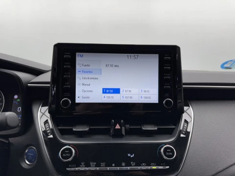 Toyota Corolla 1.8 125H BUSINESS E-CVT