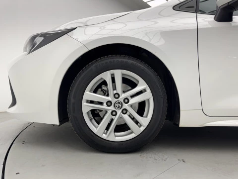 Toyota Corolla 1.8 125H BUSINESS E-CVT