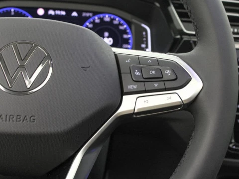 Volkswagen Touran R-LINE 2.0 TDI 150 CV DSG 7