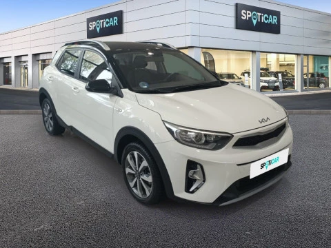 Kia Stonic 1.0 T-GDi 74kW (100CV) MHEV iMT Concept