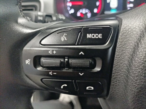 Kia Stonic 1.0 T-GDi 74kW (100CV) MHEV iMT Concept