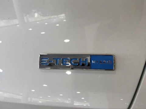 Renault Captur techno E-Tech híbrido 105 kW (145CV)