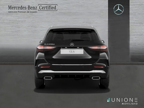 Mercedes-Benz GLA  200 d