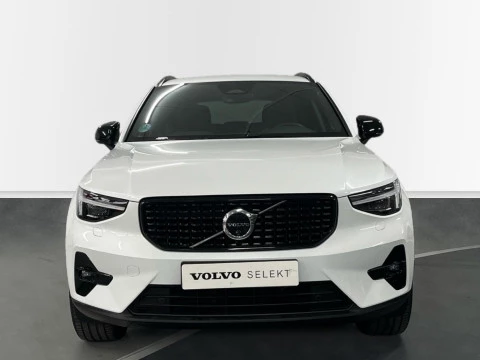 Volvo XC40 XC40 Plus, B3 Mild Hybrid, Gasolina, Dark