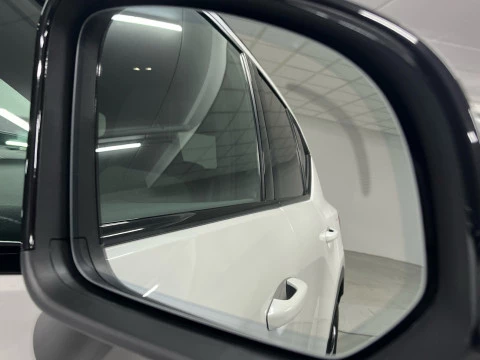 Volvo XC40 XC40 Plus, B3 Mild Hybrid, Gasolina, Dark