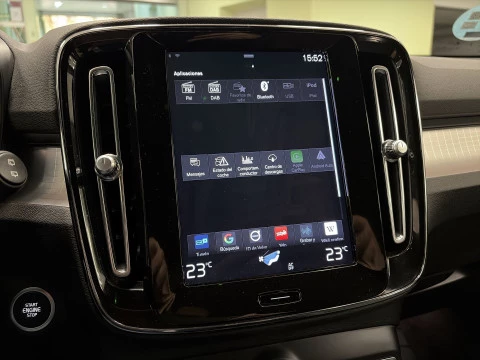 Volvo XC40 T2 Core Auto 95 kW (129 CV)