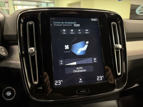 Volvo XC40 T2 Core Auto 95 kW (129 CV)