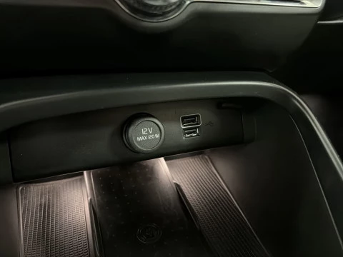 Volvo XC40 T2 Core Auto 95 kW (129 CV)