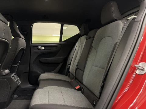 Volvo XC40 T2 Core Auto 95 kW (129 CV)