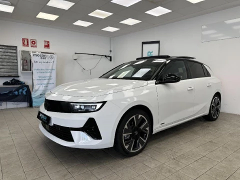 Opel Astra Electric 54kWh GS Auto