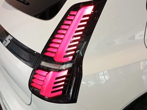 Renault R5 E-Tech  electrico  Iconic cinq autonomia confort 110 kW