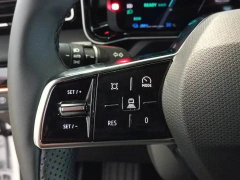 Renault R5 E-Tech  electrico  Iconic cinq autonomia confort 110 kW