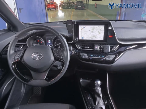 Toyota C-HR 180H Advance 135 kW (184 CV)