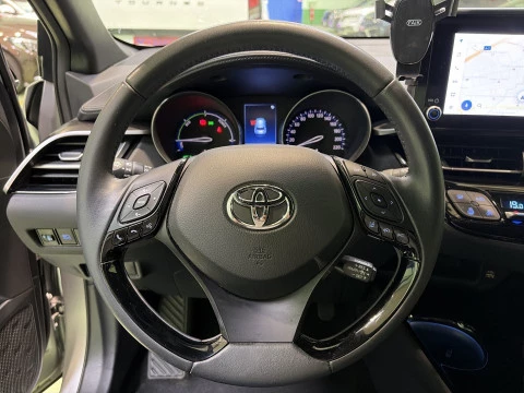 Toyota C-HR 180H Advance 135 kW (184 CV)