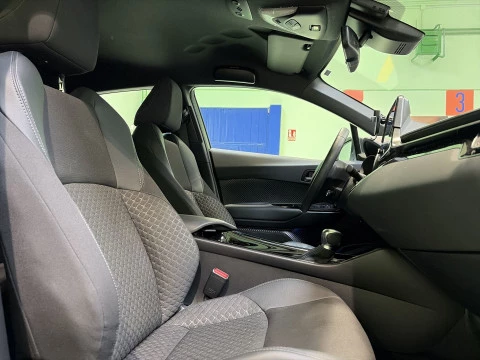 Toyota C-HR 180H Advance 135 kW (184 CV)