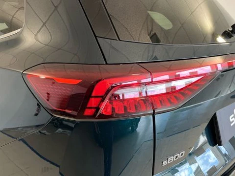 EBRO S800 1.6 TGDI Luxury 7 DCT