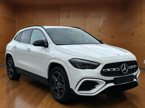 Mercedes-Benz GLA  250 e con tecnologia hibrida EQ