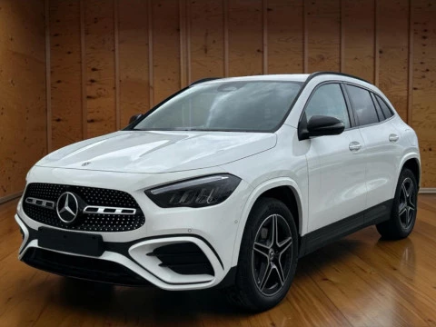 Mercedes-Benz GLA  250 e con tecnologia hibrida EQ