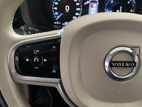 Volvo XC60 2.0 D B4 INSCRIPTION AUTO 4WD 5P