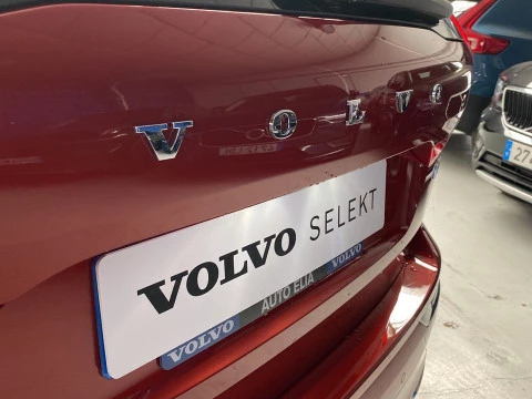 Volvo XC60 2.0 D B4 INSCRIPTION AUTO 4WD 5P