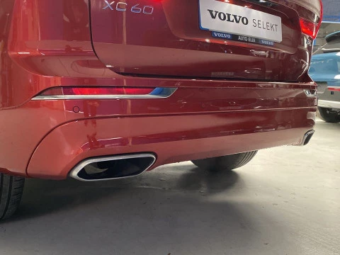 Volvo XC60 2.0 D B4 INSCRIPTION AUTO 4WD 5P
