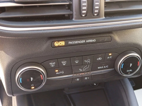 Ford Kuga Titanium 1.5T EcoBoost 110kW (150CV)