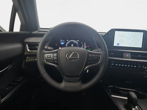 Lexus UX 2.0 300h UX Plus