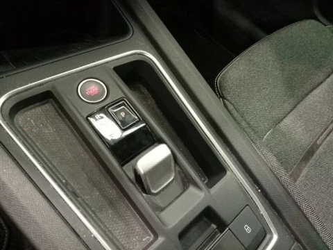 Seat Nuevo León SP 1.4 e-Hybrid DSG S&S Xcellence Go L