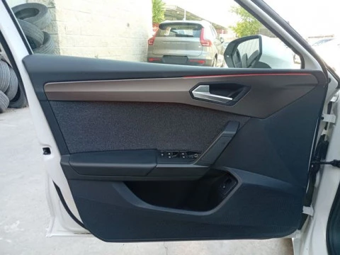 Seat Nuevo León SP 1.4 e-Hybrid DSG S&S Xcellence Go L