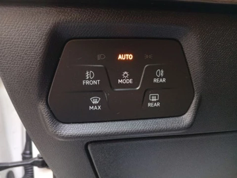 Seat Nuevo León SP 1.4 e-Hybrid DSG S&S Xcellence Go L