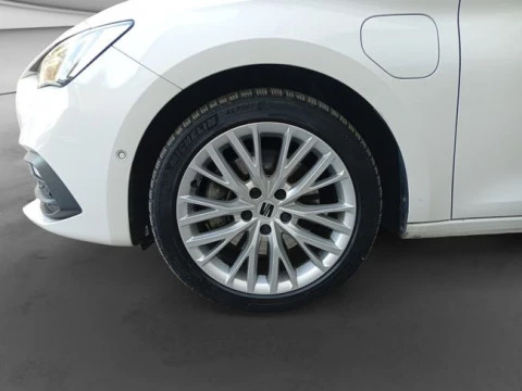 Seat Nuevo León SP 1.4 e-Hybrid DSG S&S Xcellence Go L