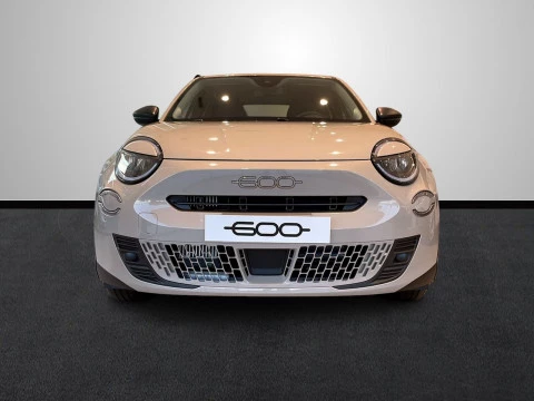Fiat 600 600e Pop 54kwh 115kw (156cv)