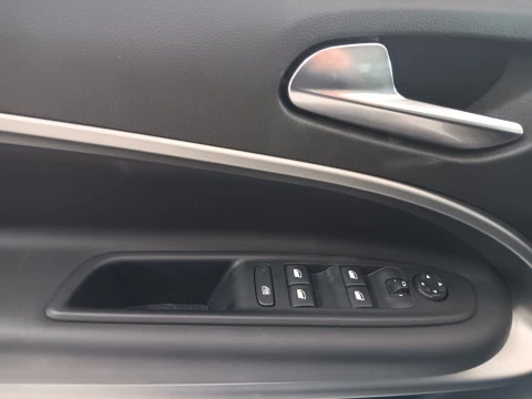 Jeep Avenger 1.2 G 74KW ALTITUDE 5P