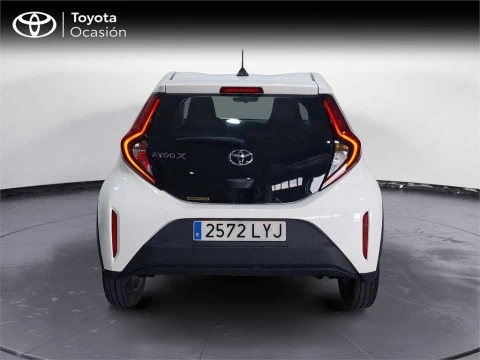 Toyota Aygo X Cross 5 Puertas Play 70 Manual 5v