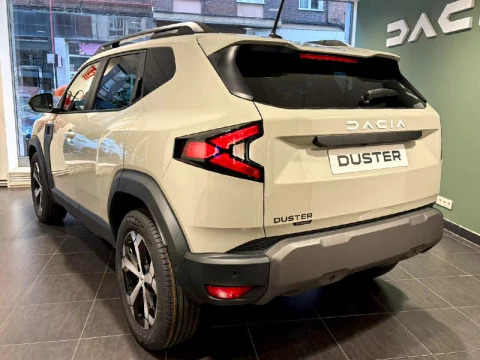 Dacia Duster Journey hybrid 155