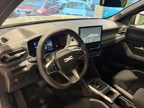 Dacia Duster Journey hybrid 155